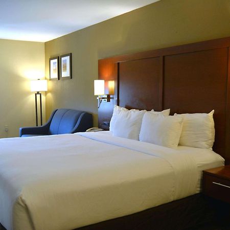 Comfort Inn Lancaster At Rockvale Smoketown  Exterior foto