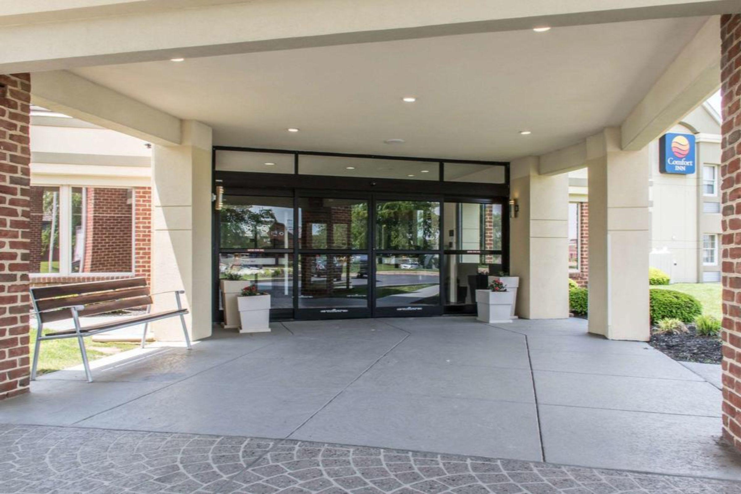 Comfort Inn Lancaster At Rockvale Smoketown  Exterior foto