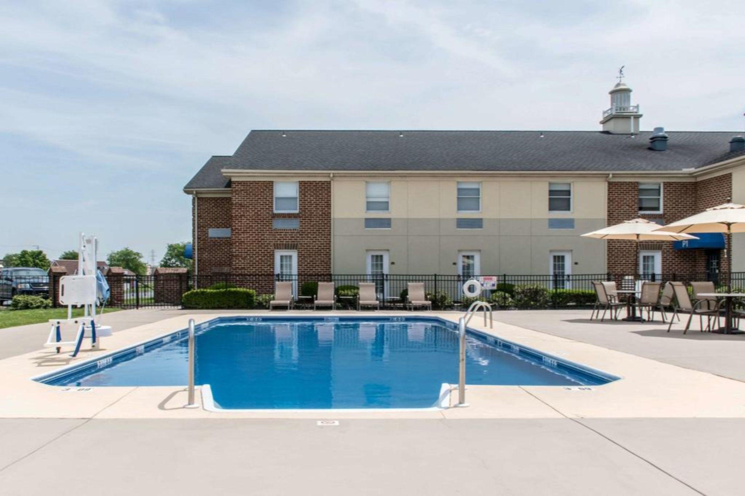 Comfort Inn Lancaster At Rockvale Smoketown  Exterior foto