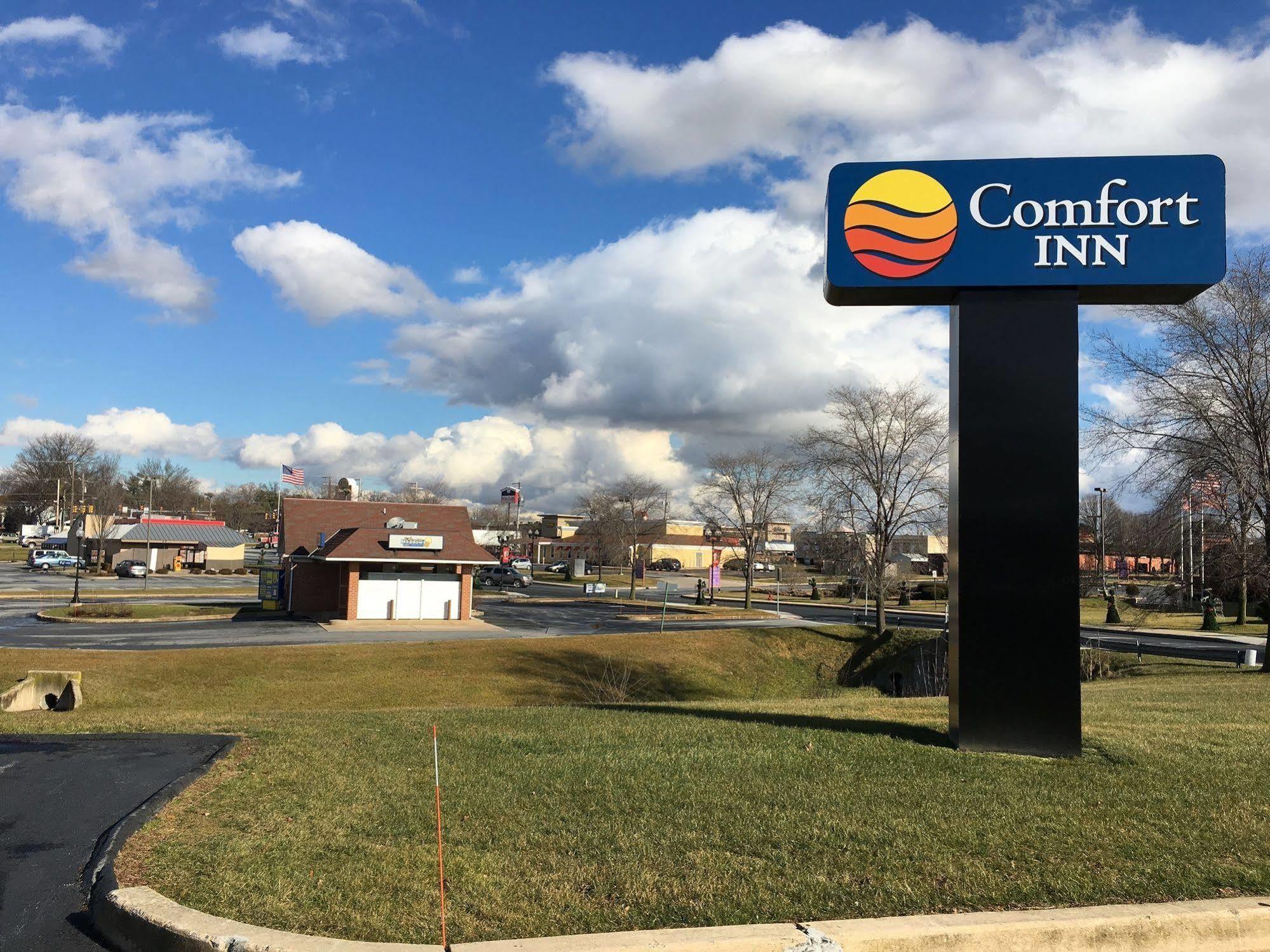 Comfort Inn Lancaster At Rockvale Smoketown  Exterior foto